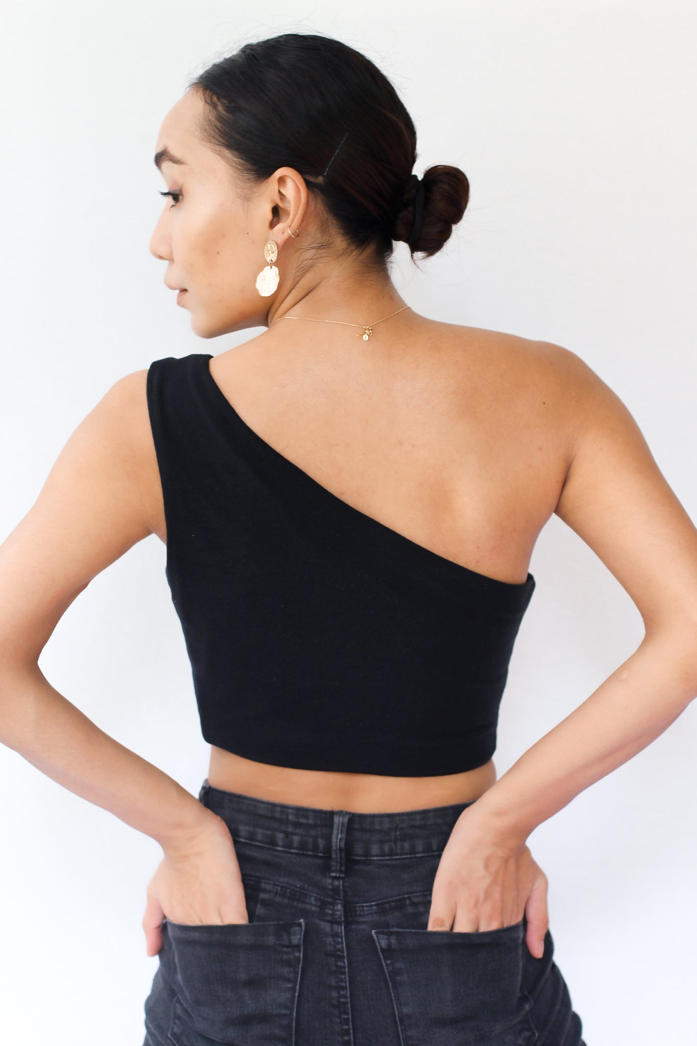 Black One Shoulder Top 